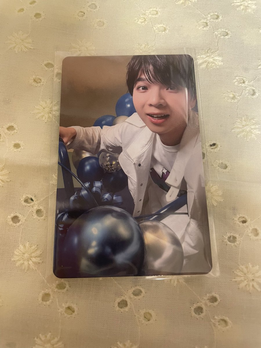 j_ymilk_k's tweet photo. @rereminnie1001 初めまして、検索より失礼します。
こちらのトレカと2枚目の吉田さんのお写真の郵送交換かのうでしょうか？ご検討よろしくお願いいたします。 https://t.co/K6zPYcauQs