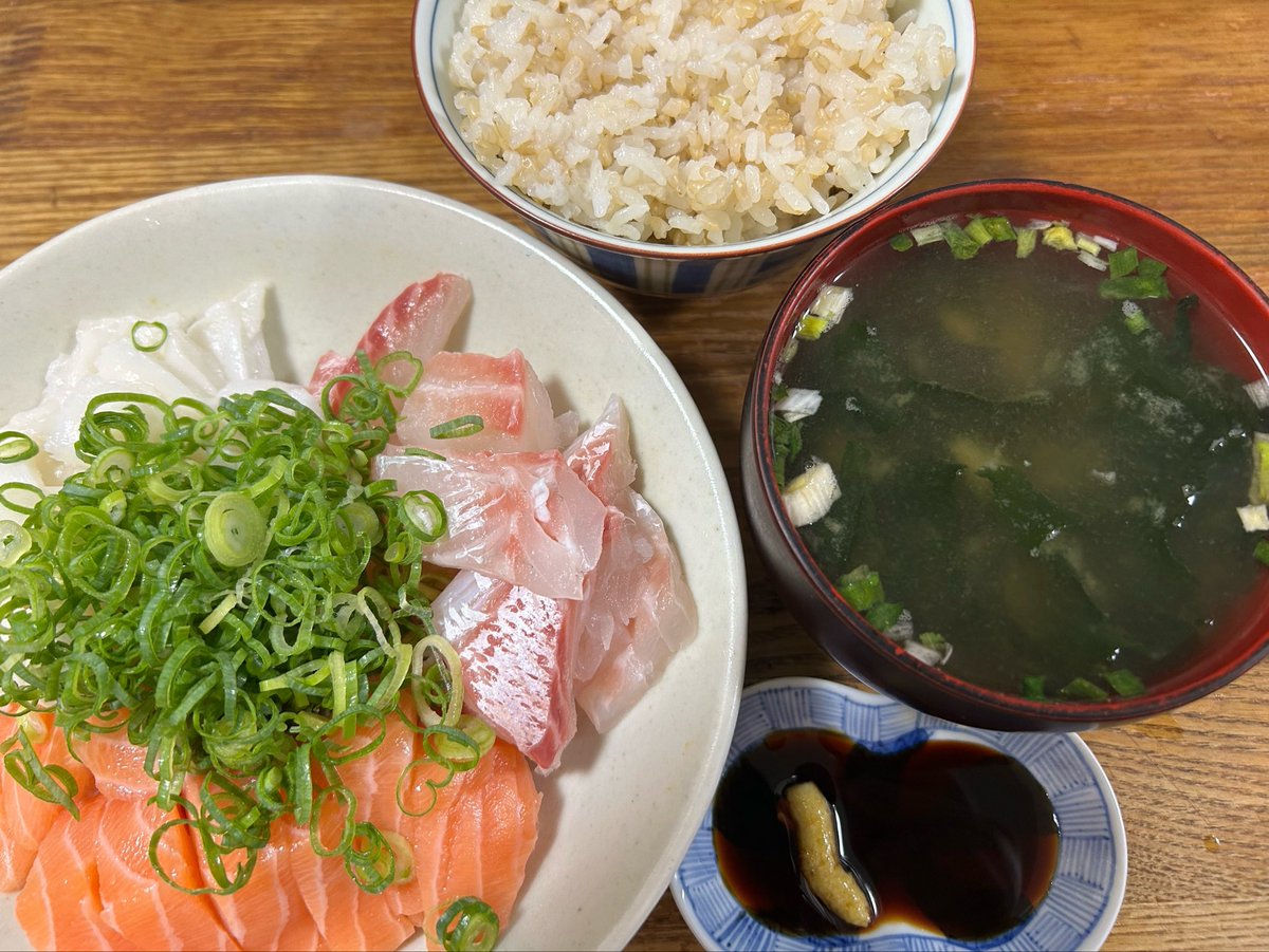 Test2276's tweet photo. 今日は刺身 https://t.co/5DzzAkGpjA