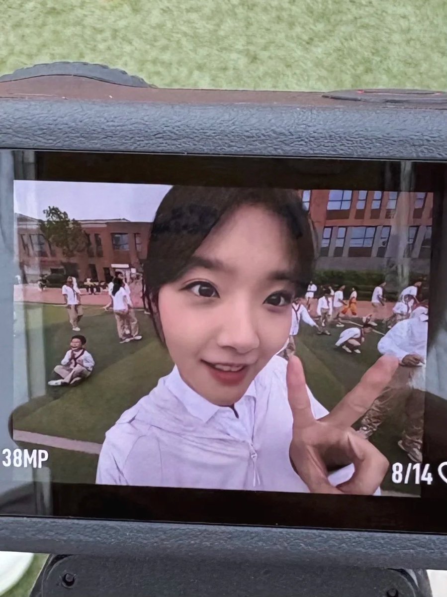 Sweet11_0930's tweet photo. 上班就耽误我出片吗 https://t.co/QpxmZt3ZBN