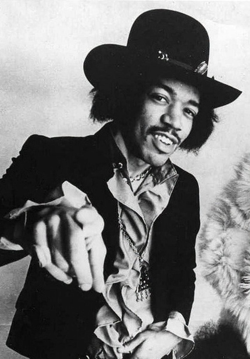 paolabest64's tweet photo. 📌 In Memoria Eterna di #JimiHendrix 🌹
18 Settembre 1970 🖤 
    La 🌟 #Club27 

"Nessuno è mai sembrato così a suo agio con una chitarra tra le mani 🎸quasi fosse parte del suo corpo". 🎶💢

                  ~~~~
https://t.co/7RPm2PTACR https://t.co/vgpfqgT2lL