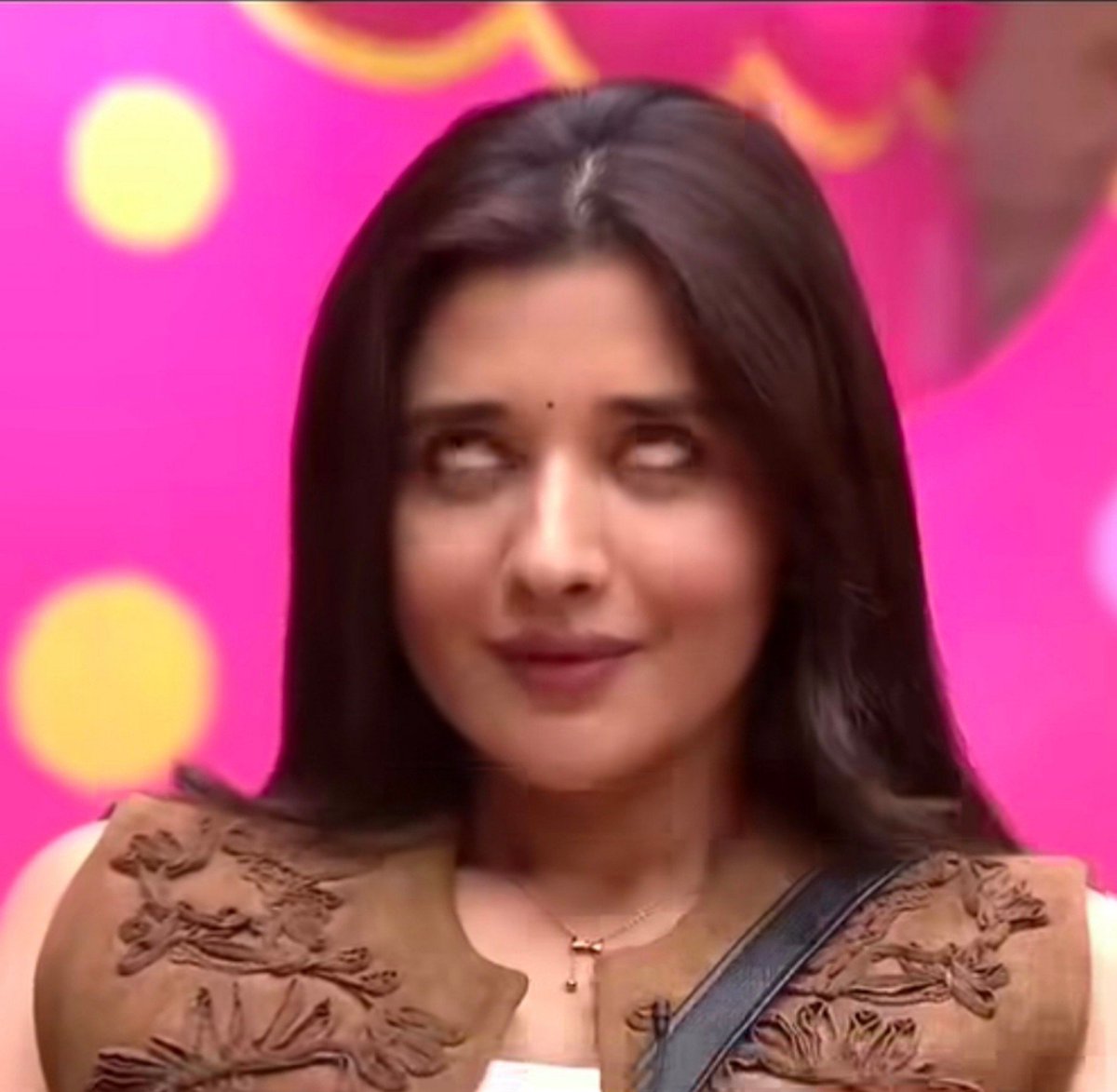 iam_Nova_'s tweet photo. Whenever Kanika hear "Lolipop"

Her reaction 😅

#qazi #biggboss20 #Kanikamann https://t.co/Qn89TsNR4M