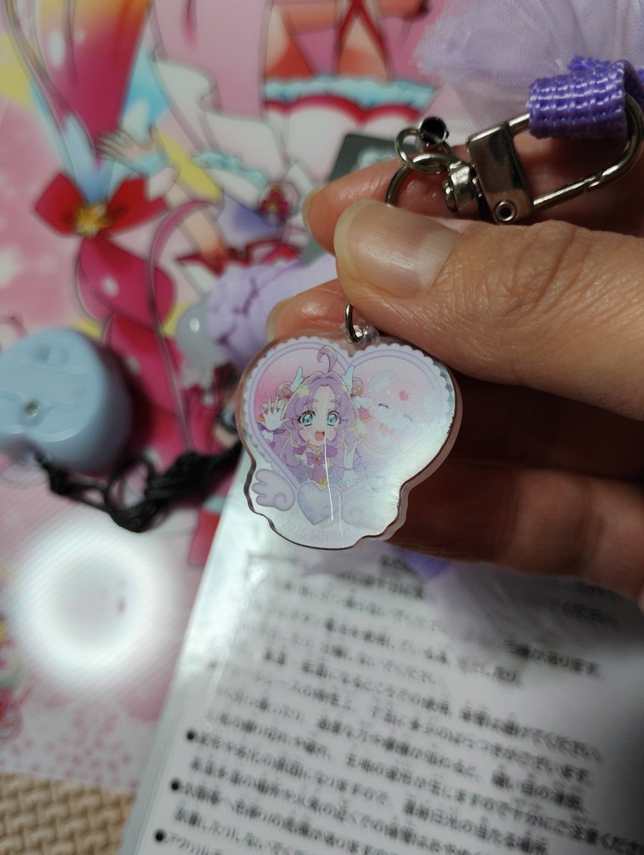 tylovelng's tweet photo. たった今、ポチタンミラクルライトのやつ開けたんだけど傷？すごくない？？
みんなこんなもんなの？？？ https://t.co/CXbJp77rAz