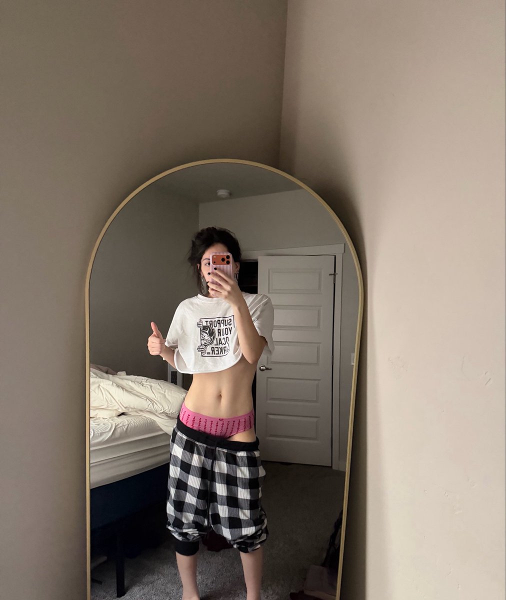Katielpm's tweet photo. I need to lose 8 lbs by the end of the month, tips??
#edtwt https://t.co/7me2A9xl2h