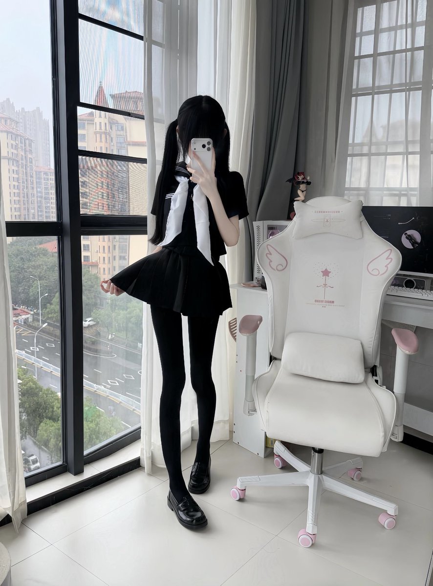 txiao1111's tweet photo. 不想失去我就想办法纠缠我 https://t.co/LRIUpme91n