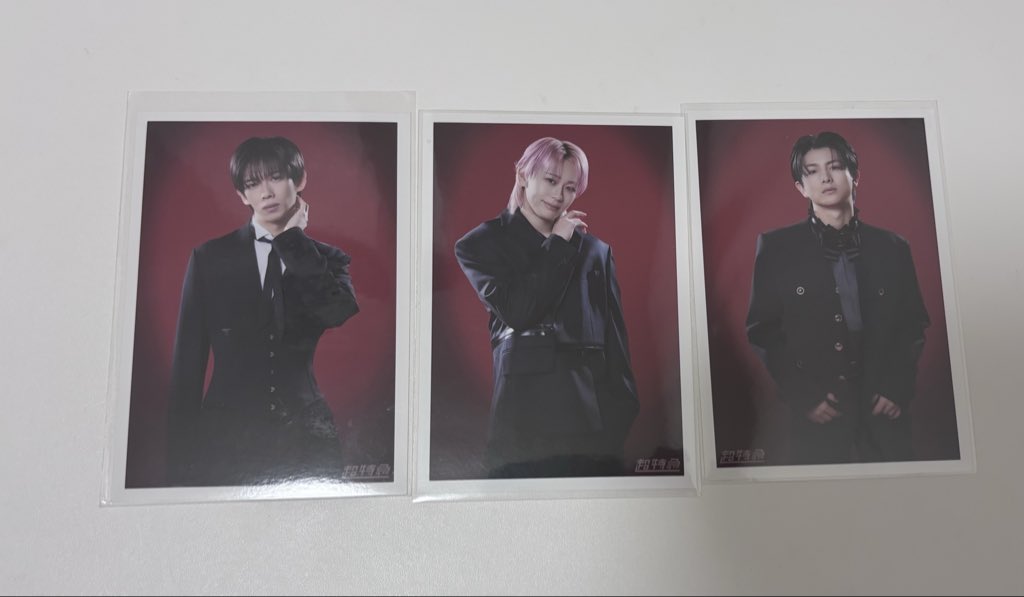 m042417's tweet photo. 超特急 エビライ NINELIVES EVE  escort  過去　　生写真　交換

【譲】画像(カイ、リョウガ、ユーキ、シューヤ、マサヒロ、アロハ、ハル)

【求】タクヤ（未所持優先）

超特急11/26、bio欄現場手渡し
郵送×🙇🏻‍♀️
お気軽にお声がけください。 https://t.co/XAoBNzj0iD