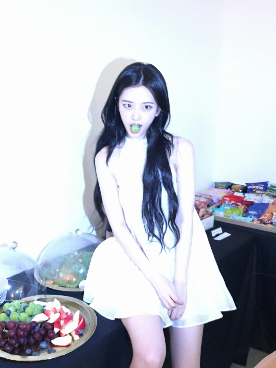 ayjpix's tweet photo. #ANYUJIN instagram update (2) https://t.co/46IYTlV2pE