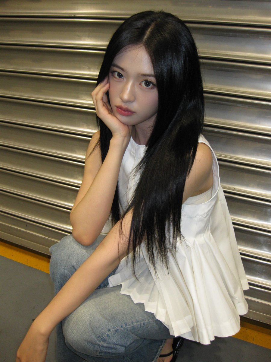 ayjpix's tweet photo. #ANYUJIN instagram update (2) https://t.co/46IYTlV2pE