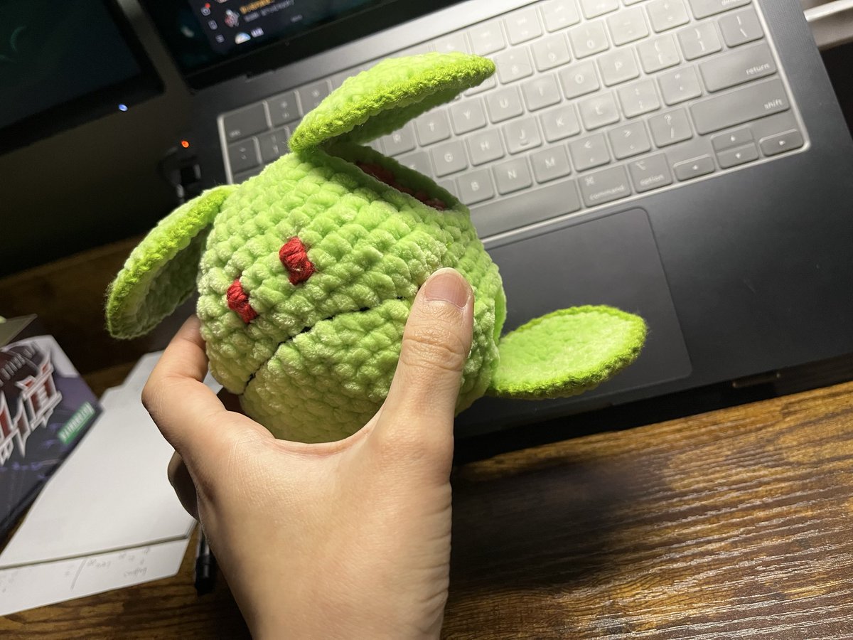 Yve981's tweet photo. Made a Haro real quick!

A person in my comment section said “Can you do Haro?” and I said “Yes, Haro is just a ball and two rounds.”

Turns out Haro is more than that lol

I’m now writing the Mazinger Z pattern and Haro would be the next🟢 https://t.co/xZkjQZiEYJ
