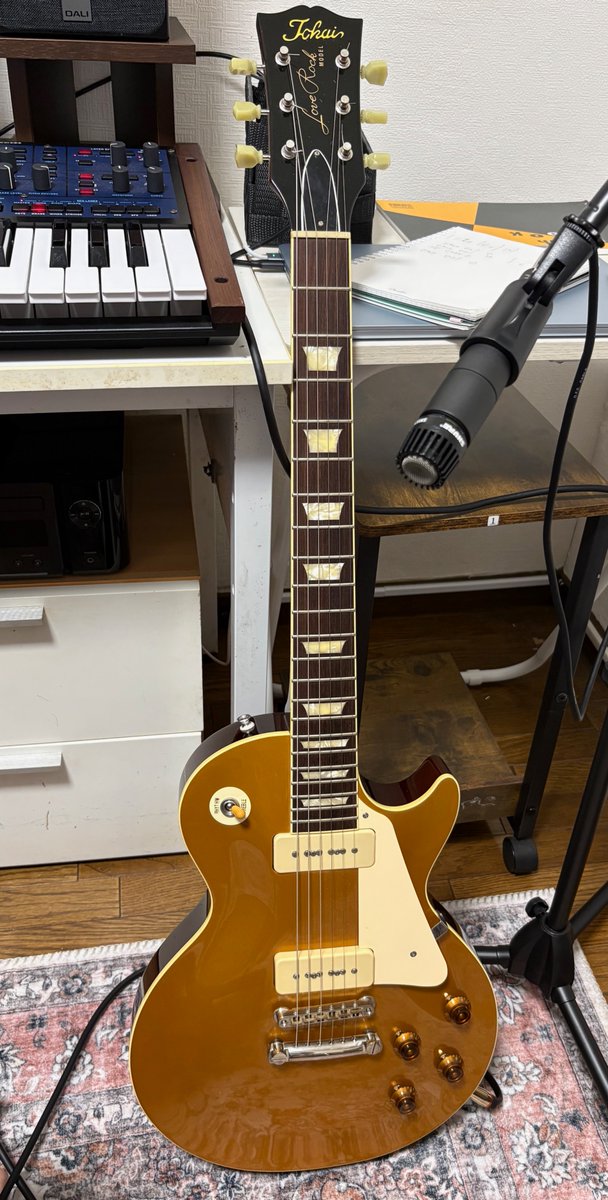 kazuo528's tweet photo. Tokaiのレスポールです
P-90のソリッドな音が好きです https://t.co/cJlR7ygFXi