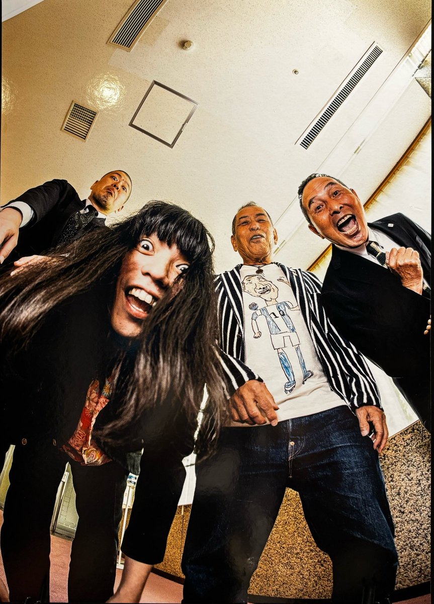 yumimayday's tweet photo. 2026の撮り下ろしもめちゃくちゃカッコいいのでお裾分け
ザ・ぼんちx金属バット写真集出して欲しい！
#ばっとぼんちー
#ザ・ぼんち 
#金属バット https://t.co/RKD8yu5fAr