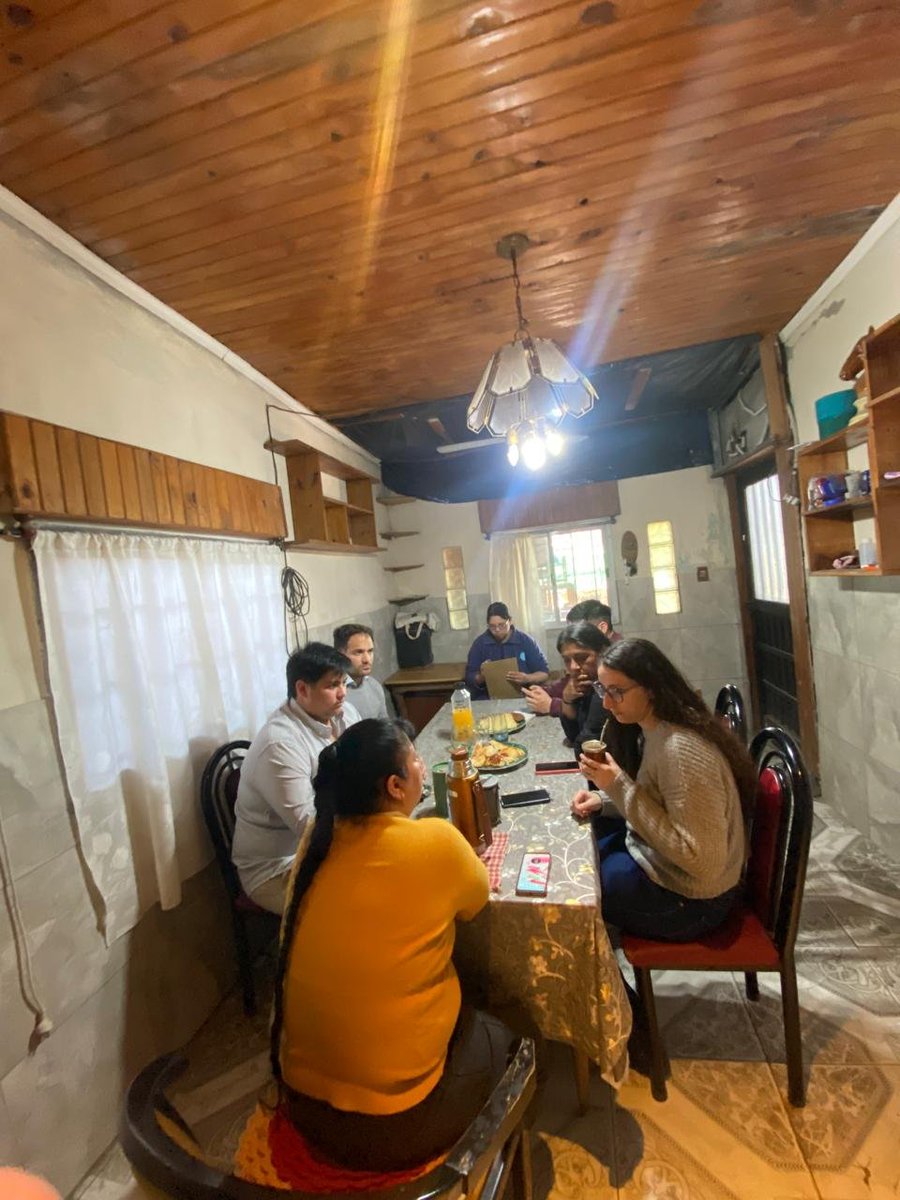 SubSecGobierno's tweet photo. RELACIONES INSTITUCIONALES
Visitamos el Comedor y Merendero "El Progreso" junto a @ASocialPrimaria,  escuchamos las distintas problemáticas y situaciones diarias para  proyectar juntos el próximo año!
@jaimemendezh 
@NigroFrancisco 
@ASocialPrimaria 
@MuniSanMiguelOK https://t.co/VHTn0nRGRG