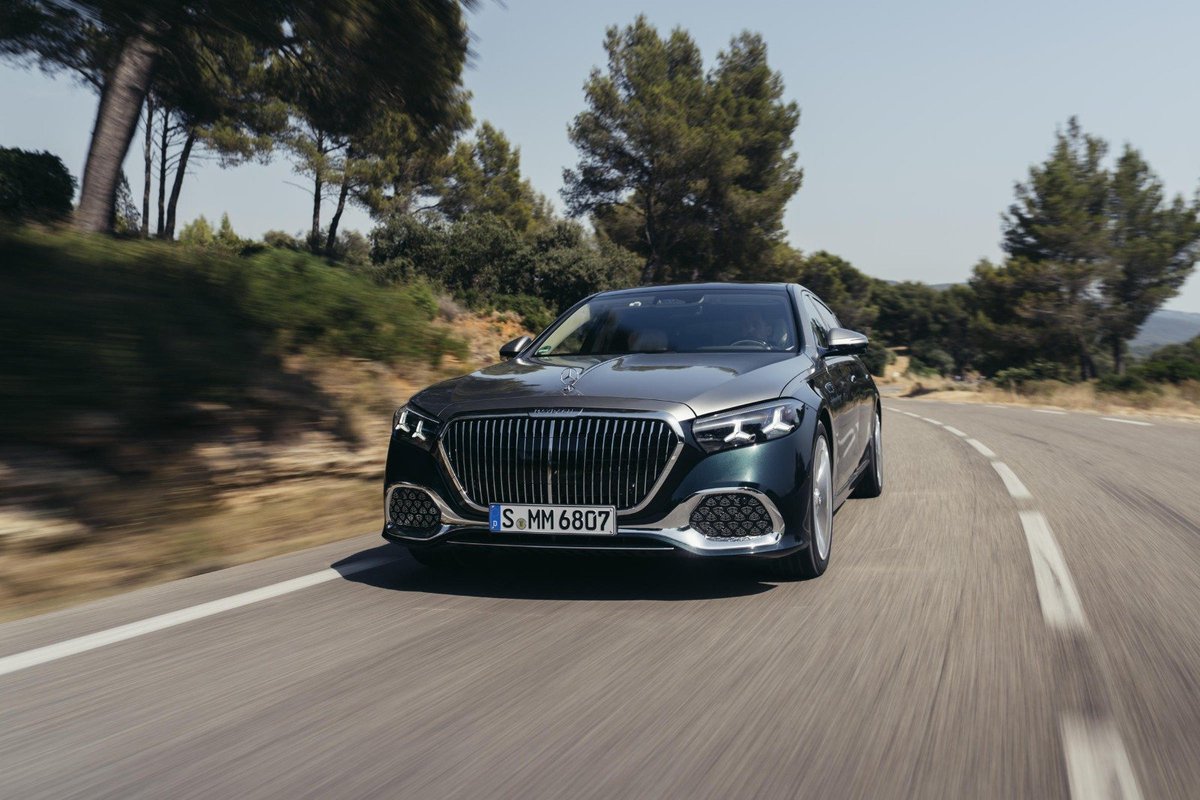 autoblogar's tweet photo. 🔹Lanzamiento: Mercedes-Maybach S 680 (2026)
🔹Ya se vende en Argentina. 
🔹Equipamiento y precios: https://t.co/66NsmKjIx0 https://t.co/7Bfql4rRFB