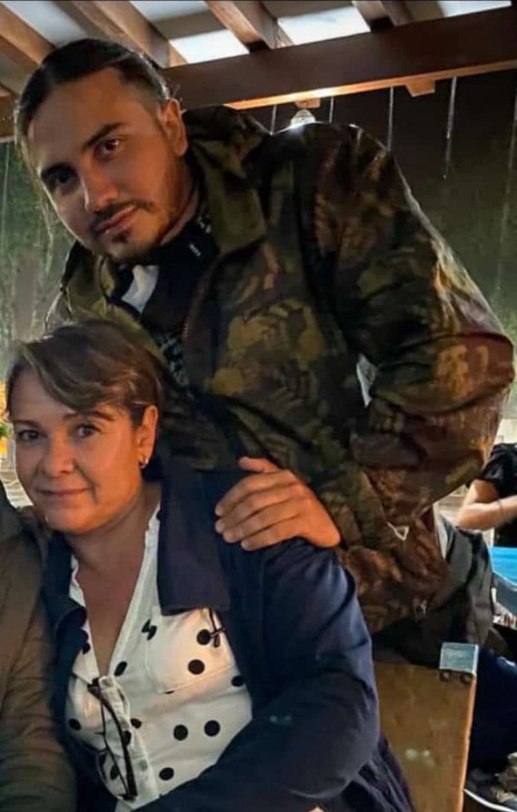 claoyepes's tweet photo. #DondeEstaCamilo #AndresCamiloNoAparece Dios 1.627 días ausente. Esto no termina por muy doloroso que sea, que se haga Justicia con estos bandidos que se creyeron dueños de la vida de un ser tan especial, hermoso, ingenuo como Camilo, ese día que lo secuestraron conoció la maldad https://t.co/wgP8b0QW7l