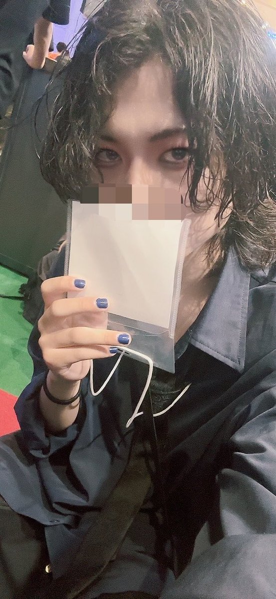 1031hangyodon's tweet photo. 服着てても裸でも好き？ https://t.co/wgUQKAqQif