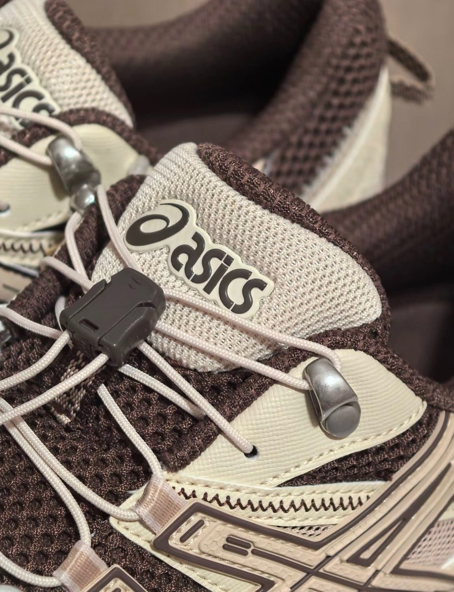 pitnicy's tweet photo. WIH ASICS GEL KAHANA BROWN SECAKEP INI https://t.co/SQX2GdiGYE