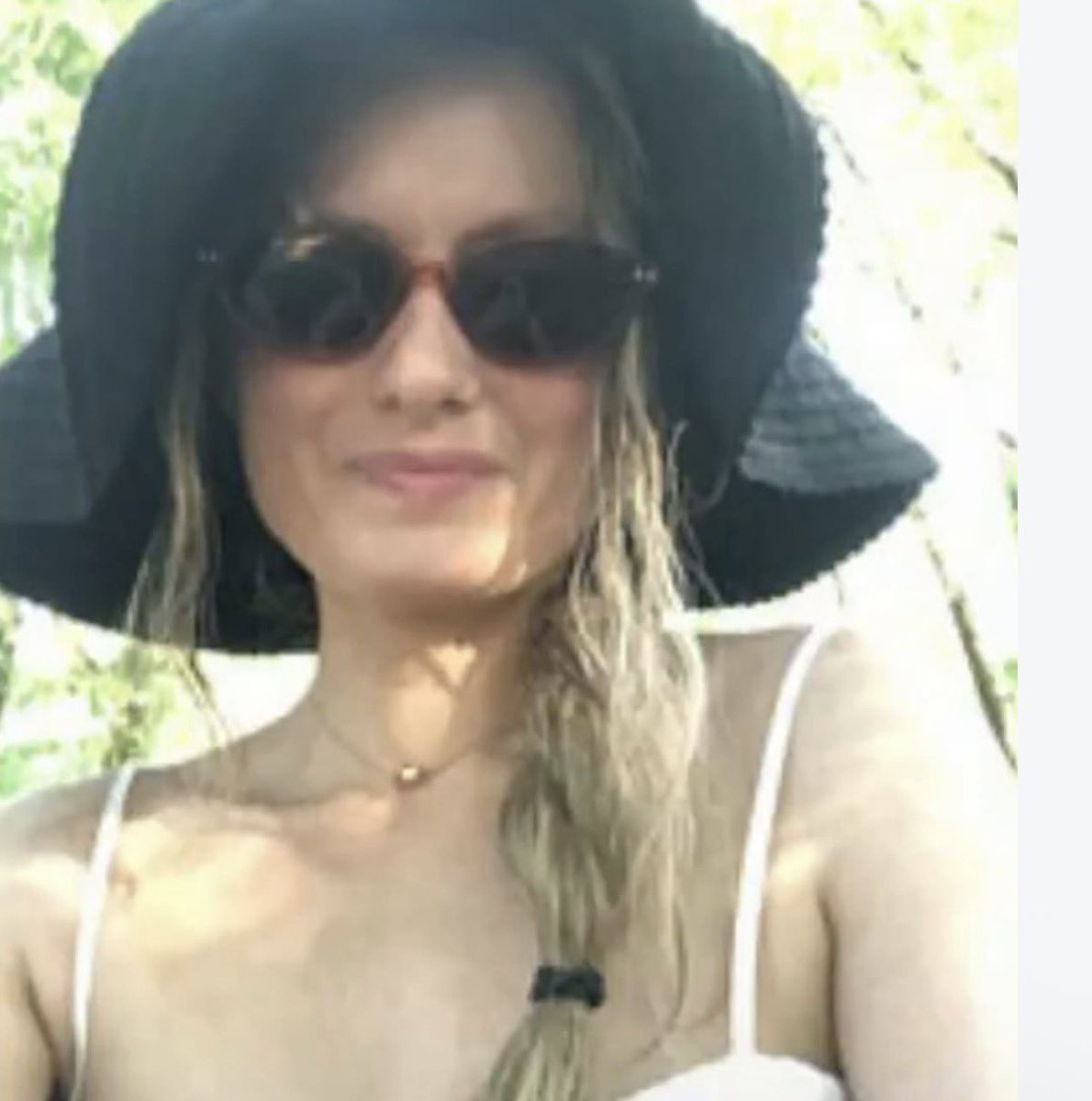 myriampalomba's tweet photo. Pensée pour Natacha Rey qui nous a quittés suite à un cancer. Reposes en paix ! https://t.co/2lYLzKn0Fb