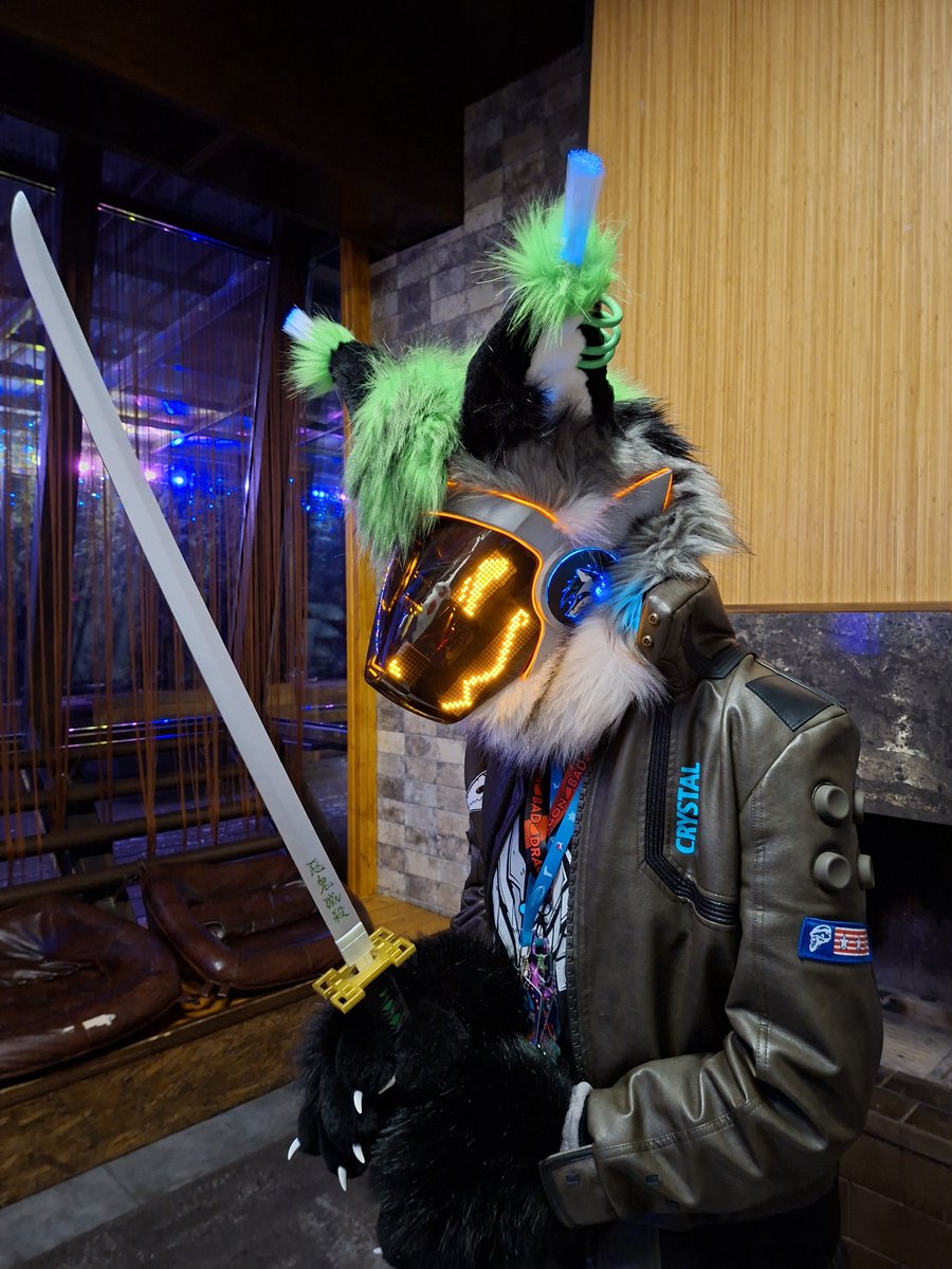 __apple_jelly__'s tweet photo. #furry #protogen #сyberpunk

I decided to show you my “toaster” https://t.co/AAyp9bEqju