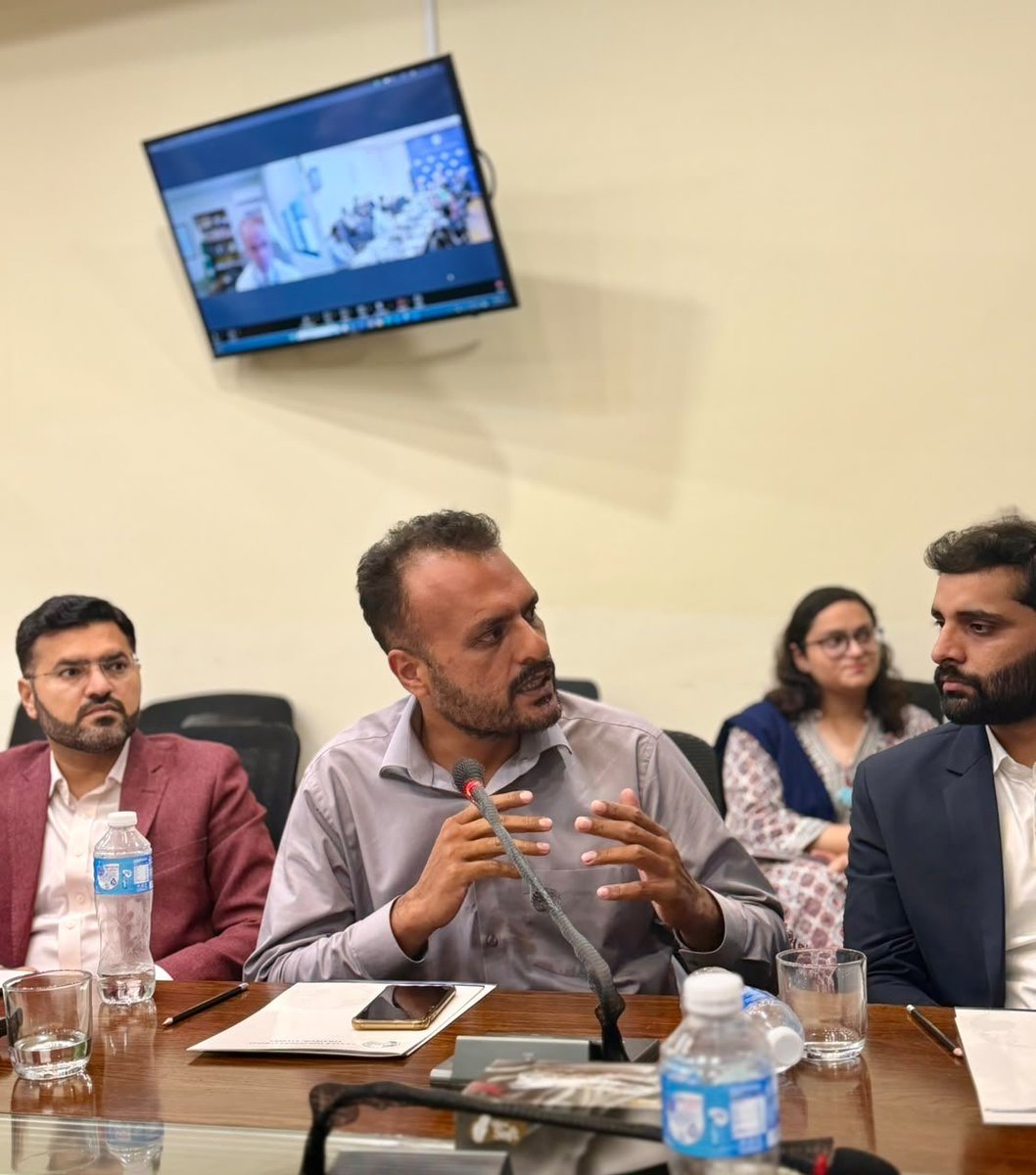 bttn_quetta's tweet photo. BTTN Engagement, Outreach, and Participation.

𝟕𝐭𝐡 𝐂𝐈𝐒𝐒 𝐖𝐨𝐫𝐤𝐬𝐡𝐨𝐩 𝐟𝐨𝐫 𝐓𝐫𝐚𝐢𝐧𝐞𝐫𝐬 𝐨𝐧 𝐒𝐭𝐫𝐚𝐭𝐞𝐠𝐢𝐜 𝐌𝐚𝐭𝐭𝐞𝐫𝐬 𝟐𝟎𝟐𝟔

𝐖𝐨𝐫𝐤𝐢𝐧𝐠 𝐒𝐞𝐬𝐬𝐢𝐨𝐧 𝟐 | 𝐃𝐫. 𝐙𝐚𝐟𝐚𝐫 𝐊𝐡𝐚𝐧 (𝐎𝐧𝐥𝐢𝐧𝐞)
𝐄𝐱𝐞𝐜𝐮𝐭𝐢𝐯𝐞 𝐃𝐢𝐫𝐞𝐜𝐭𝐨𝐫, 𝐁𝐓𝐓𝐍
𝐏𝐫𝐨𝐬𝐩𝐞𝐜𝐭𝐬 𝐨𝐟 𝐀𝐫𝐦𝐬 𝐂𝐨𝐧𝐭𝐫𝐨𝐥 𝐢𝐧 𝐒𝐨𝐮𝐭𝐡 𝐀𝐬𝐢𝐚

Dr. Zafar Khan joined Working Session 2 online to deliver a lecture on the prospects of arms control in South Asia, examining the opportunities and structural challenges that shape the feasibility of arms control arrangements in one of the world's most strategically sensitive regions.

The session concluded with an engaging interactive session in which participants exchanged views with the speakers on nuclear non-proliferation, arms control prospects in South Asia, and Pakistan's implementation of its international treaty obligations.

#CISS #StrategicMatters2026 #WorkshopForTrainers #ArmsControl #SouthAsia #Pakistan #CISS #BTTN