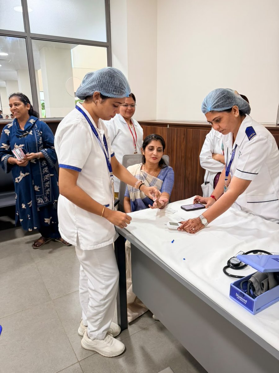 airnews_abad's tweet photo. #Daman #Health #Checkup #SevaSankalpAbhiyan
પ્રધાનમંત્રી @narendramodi ના જન્મદિવસ નિમિત્તે સંઘપ્રદેશ દાદરા અને નગર હવેલી તથા દમણ-દીવની બંને સરકારી નમો હોસ્પિટલોમાં આરોગ્ય સ્ક્રીનિંગ અભિયાન શરૂ
દમણ નગરપાલિકાની તમામ મહિલા કાઉન્સેલરોએ આરોગ્ય તપાસ કરાવી
#AIRPics : પ્રદીપ ભાવસાર https://t.co/j5VtasYwWf