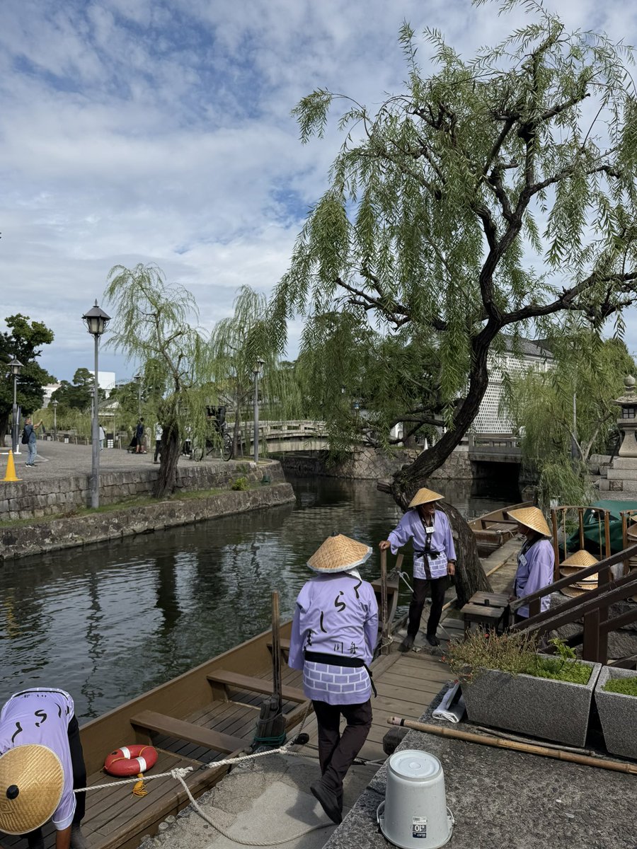 kutsushibari's tweet photo. 川の景色もファミソも最高🛶 https://t.co/2eR6fs54Mb