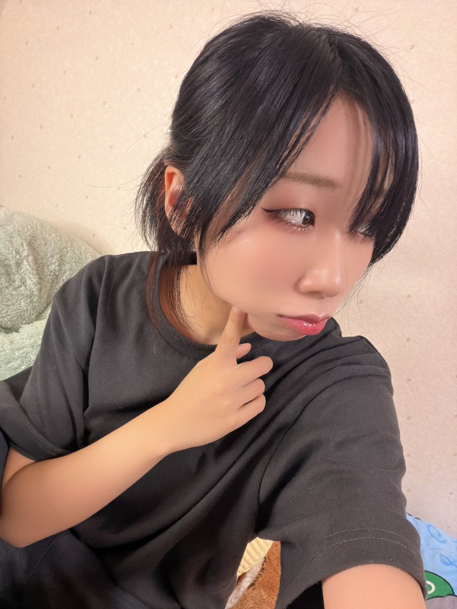 utau_komaki's tweet photo. おつこまるー！

今週も乗り切って偉すぎです👏
天気が不安定だったから
しんどかったねー🥲

そして今日は金曜！
夜21時から配信だよー🤗顔も出る

少しでも興味持って
ライブに来たいって思って貰えたら
嬉しいな🎶

待ってるよー！！！✨ https://t.co/RZfEU180mq