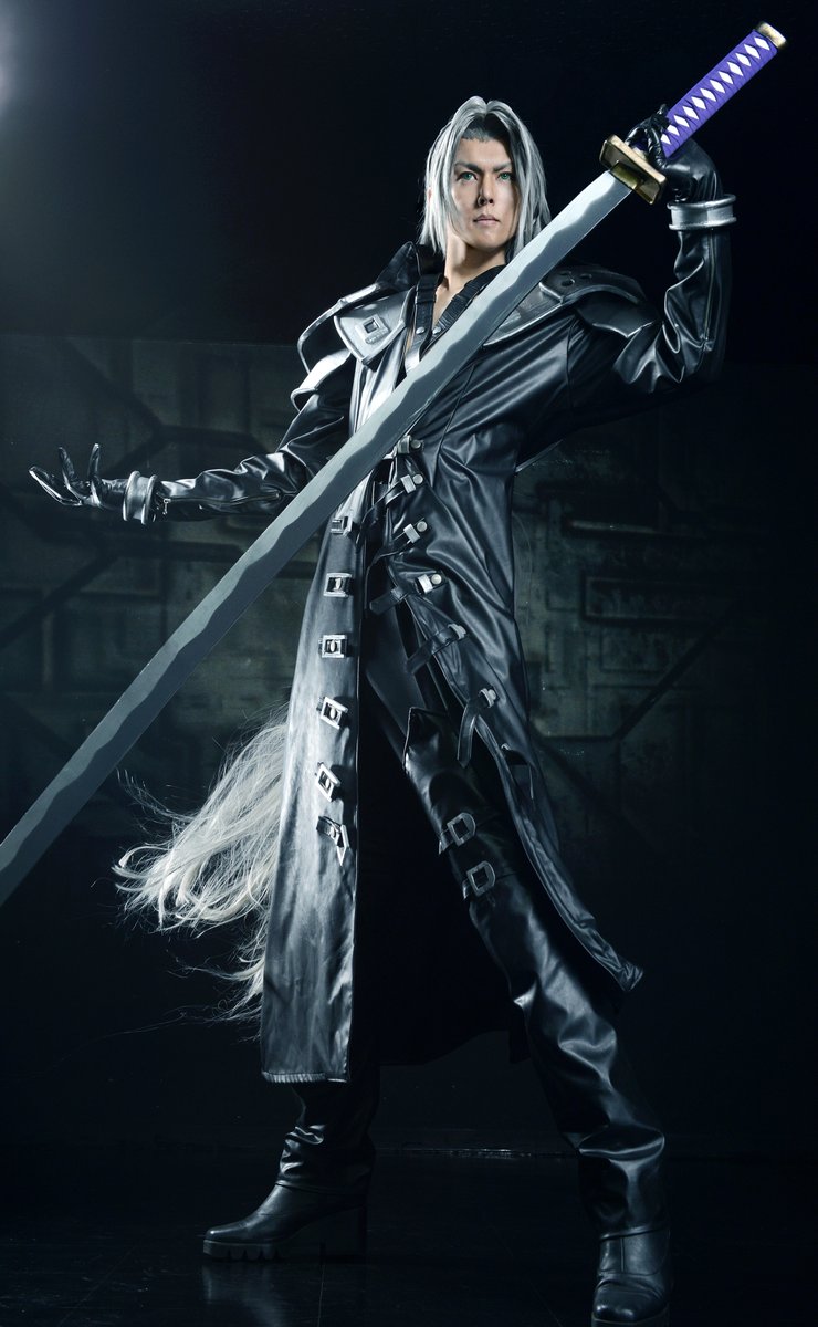 kanon_ff_kh's tweet photo. 【cosplay】  CRISIS CORE –FINAL FANTASY VII 　
セフィロス 
八刀一閃　　
撮影Bさん https://t.co/IvujHiZZPz