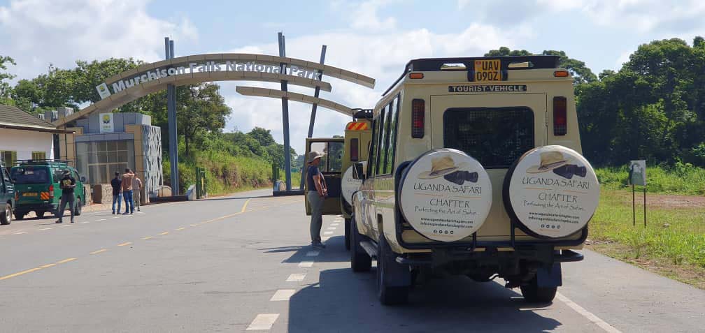 SafariChapter's tweet photo. Your safari vehicle matters! 
Explore Uganda in a 4x4 safari pop-up van—comfortable, spacious, and designed for excellent wildlife viewing. From game drives to long safari journeys, travel with confidence and enjoy every moment.
#UgandaSafari #4x4Safari #VisitUganda https://t.co/TjaRUBApb6