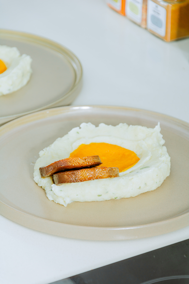 purec572646's tweet photo. Just whipped up fluffy Japanese-style omelet rice with ketchup sauce for tonight—comfort food hits different when you make it at home! https://t.co/1bckqprTJl