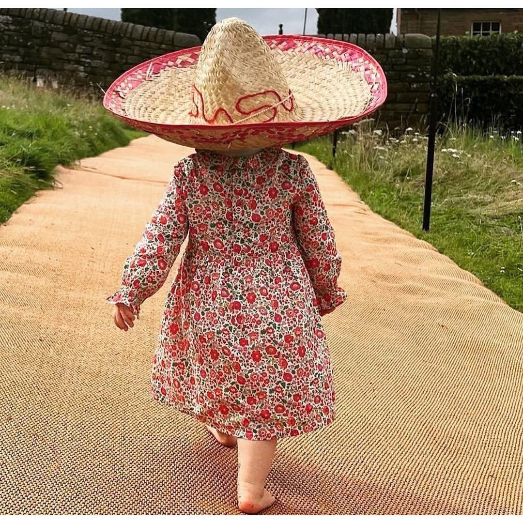 RoyalWikipedia's tweet photo. Wishing a happy fifth birthday to Miss Sienna Mapelli Mozzi❤️
Princess Beatrice gave birth at the Chelsea and Westminster Hospital on the 18th September 2021 to a daughter whose name, Sienna Elizabeth, was announced on the 1st October 2021❤️
#PrincessBeatrice #EdoardoMapelliMozzi https://t.co/nluFq5lr9v