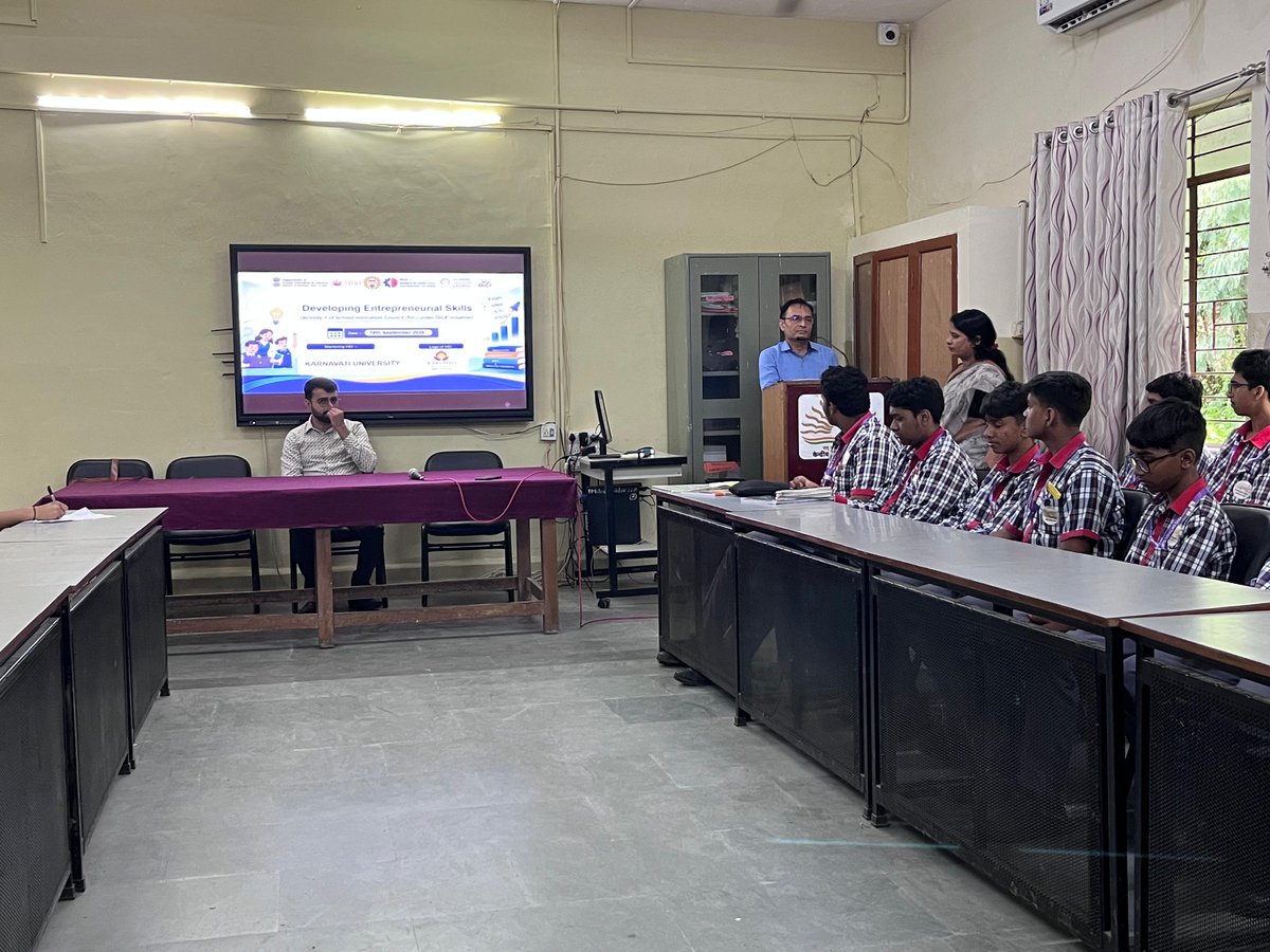KSabarmati's tweet photo. @KVS_HQ @RoAhmedabad @EduMinOfIndia @drmadiwr @karnavati_uni https://t.co/cxYVWzsEAj