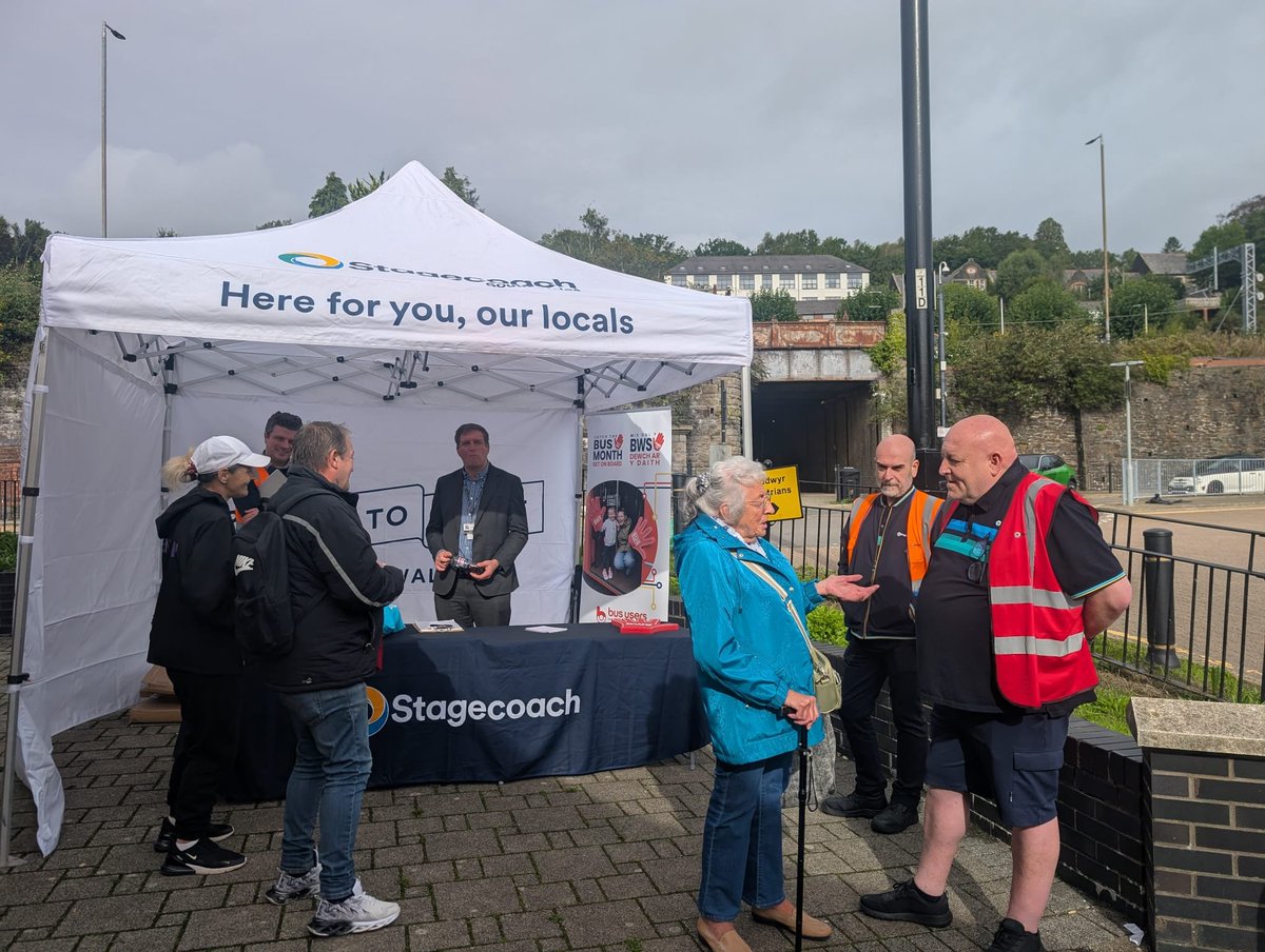 BarclayBusUsers's tweet photo. Catching the bus to a #CatchTheBusMonth26 #MisDalYBws26 event with @StagecoachWales in Pontypridd Bus Station until 2pm today. Come along and find out more about your local bus services.

@BusUsersUK https://t.co/JzZ33Cna8m
