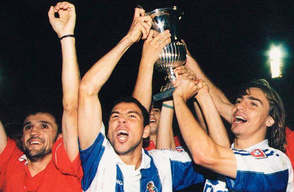 sardiogo's tweet photo. Ainda ontem, no meu último artigo, escrevi isto: Nunca esquecerei a conquista da Supertaça, em 1996, por 5-0, em pleno Estádio da Luz.

Hoje faz 30 anos desta memória histórica! #FCPorto https://t.co/55D9mQTsIO
