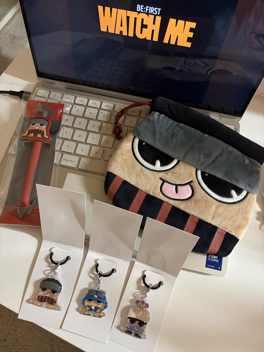 Jno____23's tweet photo. ぶんぶらグッズ届いたーーー😭
ランダム3つしか買わなかったけど一発目からJedくん来てくれた> ̫< ♡
 #BEFIRST 
 #BoomBoomBrothers https://t.co/OUYs77Ip2T