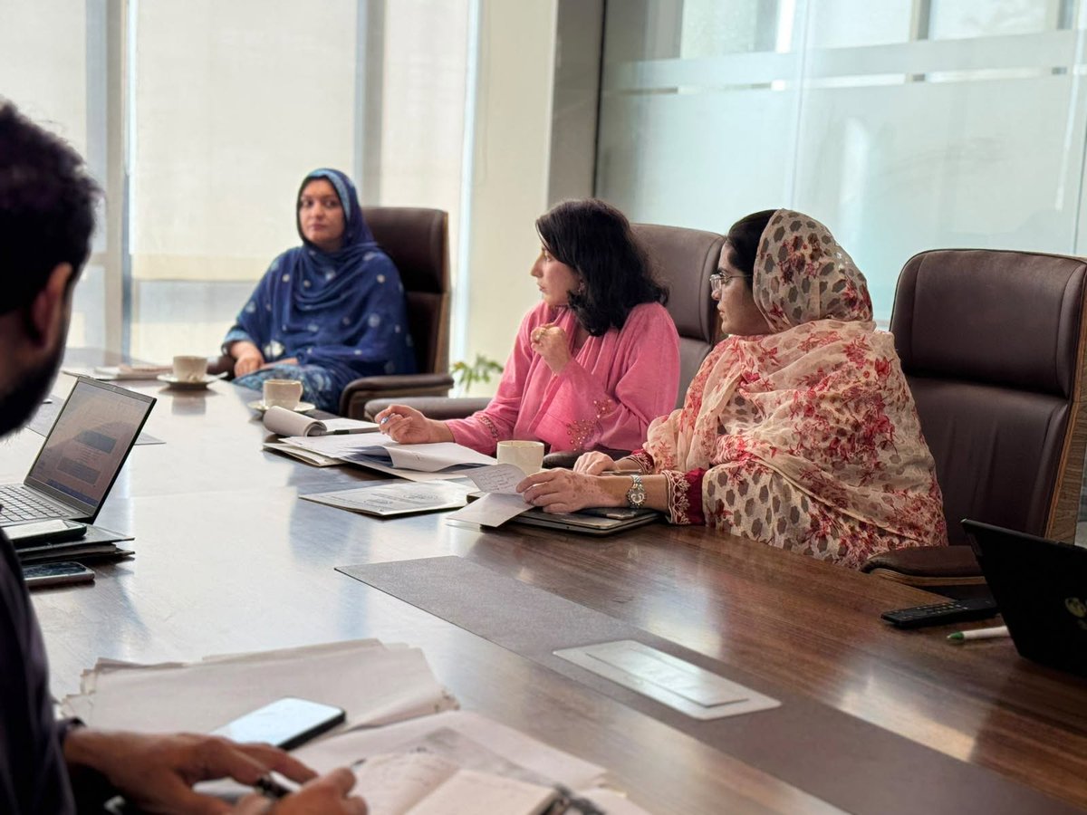 WDD_Punjab's tweet photo. Additional Secretary WDD, Faiza Ahsan, along with AD (H) and AD (P), attended the EPA meeting, where Agenda Items 5.3 and 5.8 assigned to WDD were discussed, including the Department’s role in environmental initiatives and coordination. #WDDPunjab #wdd 
@MaryamNSharif https://t.co/0Qah0uZ4S5