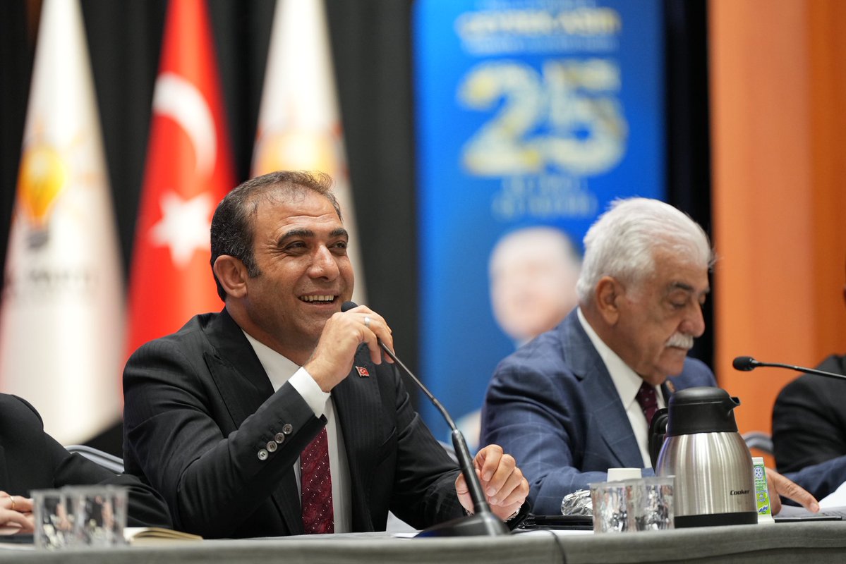 mehmetsahinbsk's tweet photo. Türk Devletleri İle  İlişkiler İstanbul Başkanlığı olarak aylık icra ve ilçe birim başkanları toplantımızı istanbul milletvekilimiz @samilayrim katılıyla yaptık. Herşey TÜRKİYE YÜZYILI hedeflerimiz için.
@abdullahozdemir https://t.co/5xsDqEnyFT