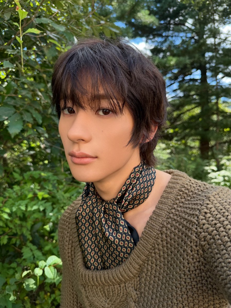 daintoiny's tweet photo. ANTON x YSL https://t.co/oDl5Hrh5Vr