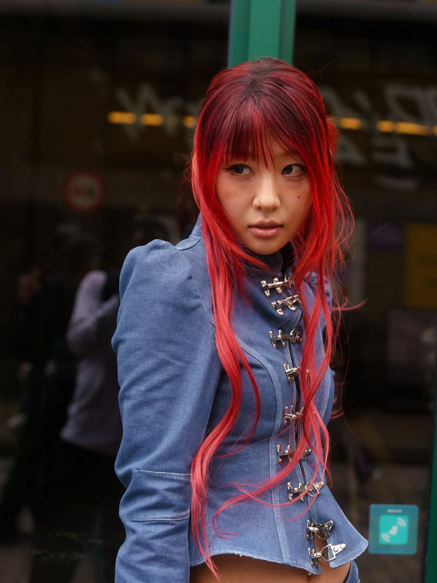 yvesupport's tweet photo. Yves @ London Fashion Week https://t.co/y8dJYYLIyC