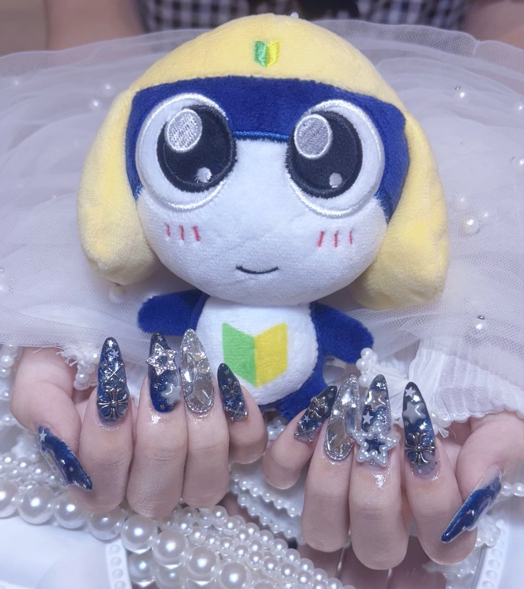 jksa__yui's tweet photo. 出勤してます！ネイル変えました✨ https://t.co/kzjk8Wb5Tq
