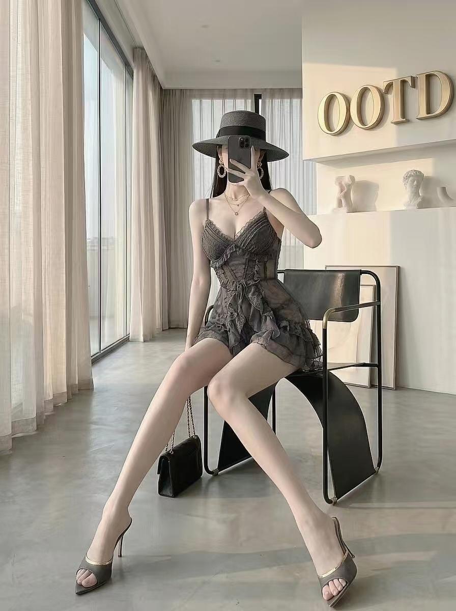 Fausto256Rojas's tweet photo. 昨晚睡得太久今晚不困 #女大 #反差 🌸 https://t.co/KvdIjuhDCE