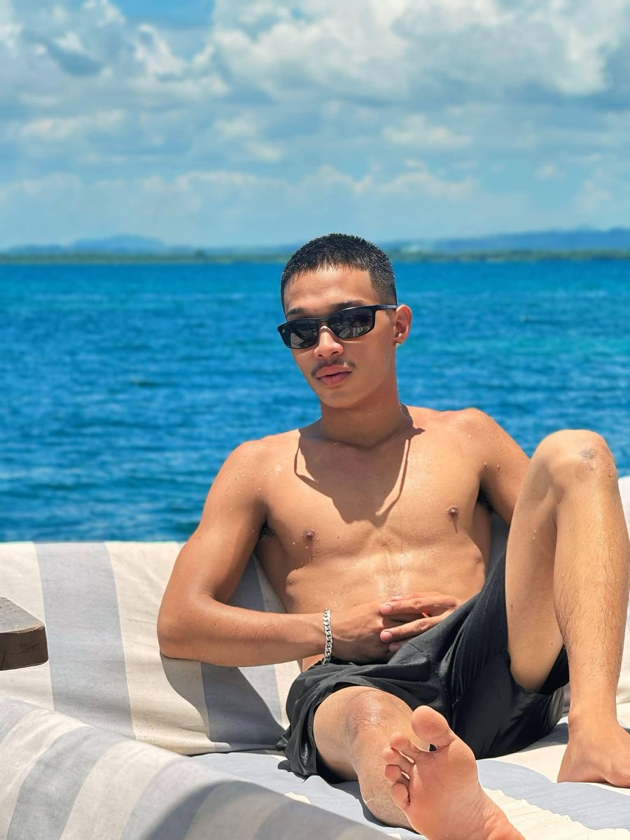 BurnMoloch's tweet photo. Kindly dm me if you need relaxing massage here in bacolod💆🏻
#Straight_male
#Legit_therapist
#Sam https://t.co/UBgKglgPOG