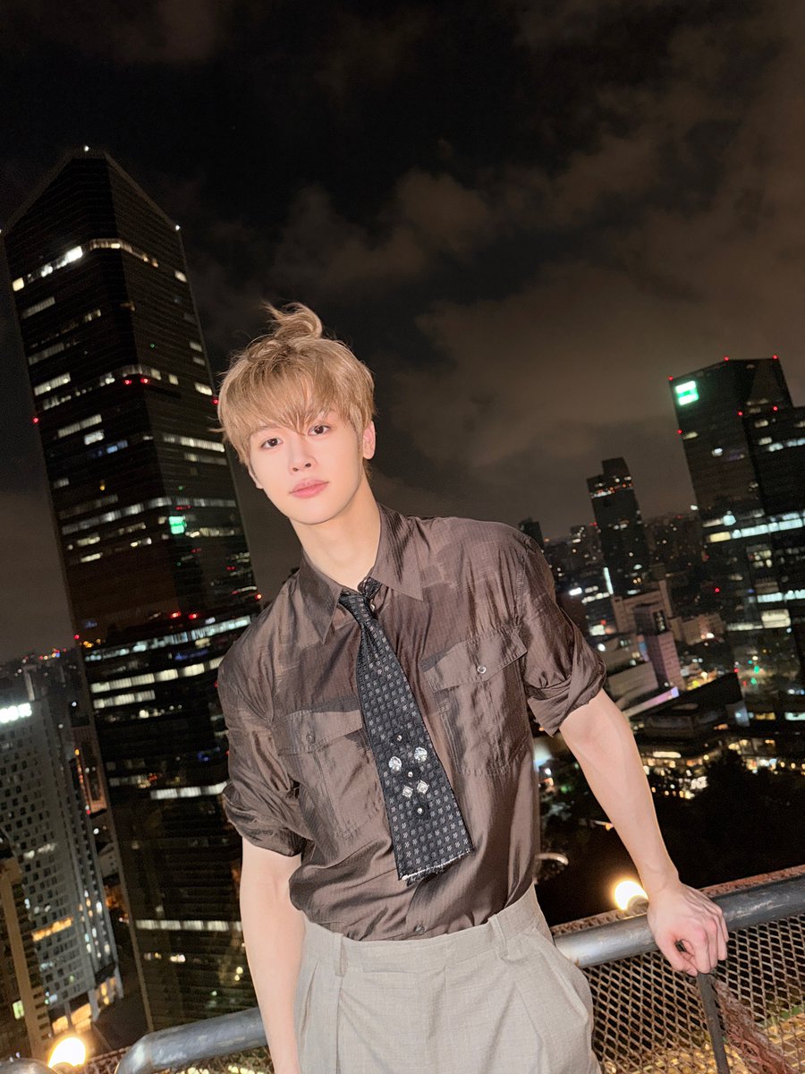 CYE_MEMBERS7's tweet photo. open your eyes open your eyes！
클로저!!! 저희 신곡 open your eyes 너무너무 추천합니다!  많이들으세요! 클로저 눈 감고싶을때 일어나자마자 노래듣고싶을때! 클유아 보고싶을때!!! 많이 사랑해주세요! 사랑합니다!👀👀👀
🫶🫶🫶

#마징시앙 #MAJINGXIANG
#CLOSEYOUREYES #클로즈유어아이즈 
#CYE #클유아