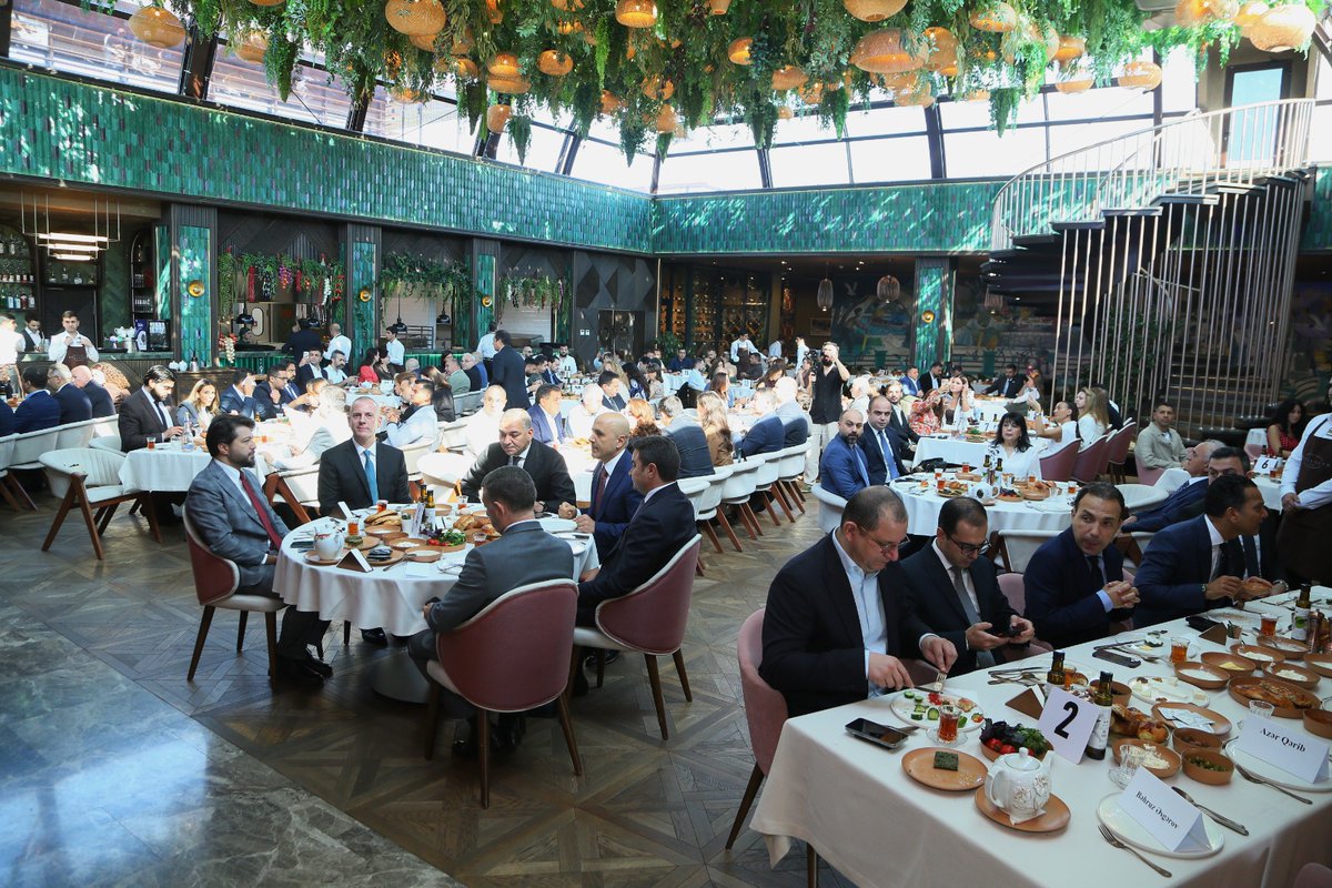 ataa_aze's tweet photo. Azərbaycan Turizm Agentlikləri Assosiasiyasının (ATAA) təşəbbüsü ilə yay mövsümünün başa çatması və qış mövsünə hazırlıqla bağlı Assosiasiya üzvləri və turizm sənayesi nümayəndələri üçün işgüzar səhər yeməyi təşkil edilib.

Ətraflı: https://t.co/RXEcvkuj9X https://t.co/QdTTChYw8S
