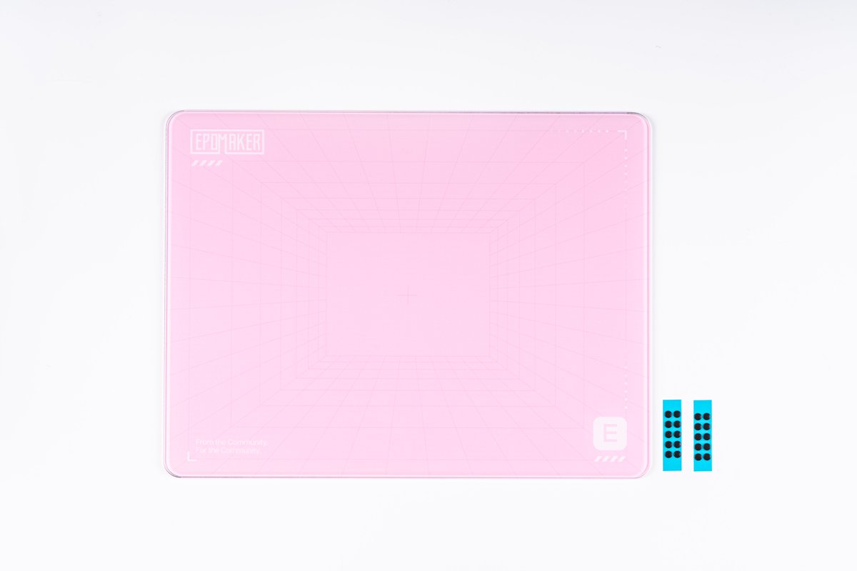 EPOMAKER_DE's tweet photo. Dein Setup bekommt ein neues Upgrade. 👀✨
Glas, minimalistisches Design und ein Look, der sich perfekt auf dem Schreibtisch macht. 🖱️
Das EPOMAKER GP1 Glass Pad kommt bald.
Schon gespannt?
#EPOMAKER #GP1 #GlassMousepad #GamingMauspad #Mousepad #GamingSetup #SchreibtischSetup https://t.co/P3dYbRCEDd