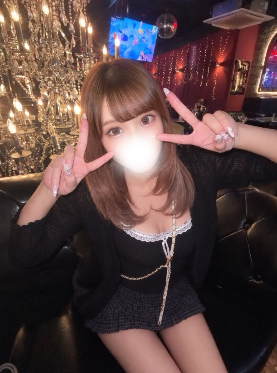 chiwa1228's tweet photo. 写メ日記の写真撮ってあげる！！！ってたくさん写真撮ってくれる心友！神！
みるちゃん時代を知ってる人なら知っているあの子です💜💚💜💚 https://t.co/UAiqaY0emR