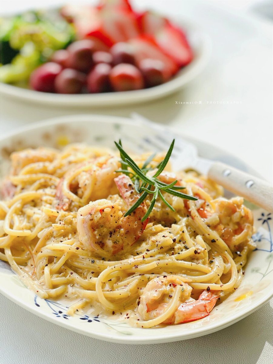 LizabethMezcv's tweet photo. Just found the coziest hole-in-the-wall for garlic butter shrimp pasta! Tender shrimp, al dente noodles, and that rich, fragrant sauce 10/10 already coming back tomorrow ， https://t.co/YOQ98O5QOj