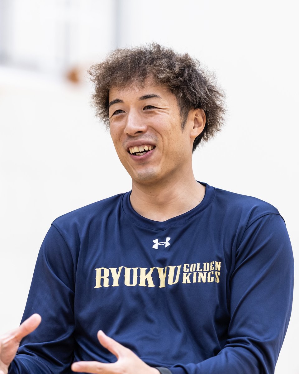 RyukyuKings's tweet photo. #34 小野寺祥太選手と#45 ジャック・クーリー選手の特別対談をお届け。

キングスで長く共に歩んできた二人が、チームが変化する中でも変わらない「キングスらしさ」や、Bプレミア開幕戦に臨む想いを語ります。

開幕戦を迎える前に、ぜひご覧ください！

▽特別対談はこちら
https://t.co/Cy88dugGIA https://t.co/LEW7x55egl