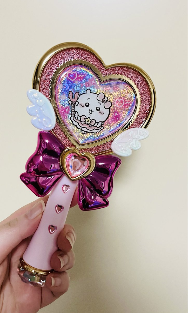 sweetsMAIchan's tweet photo. 今日発売のまじかるちいかわハンドミラー
かわいすぎる🩷 https://t.co/tQybaPdFtJ