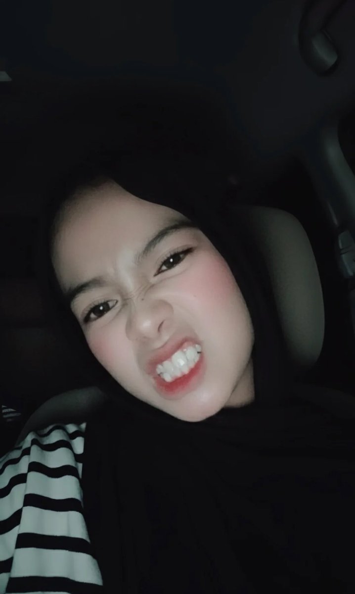 prisheylla's tweet photo. ak aslinya 2 orang https://t.co/jFyCy2fcBq
