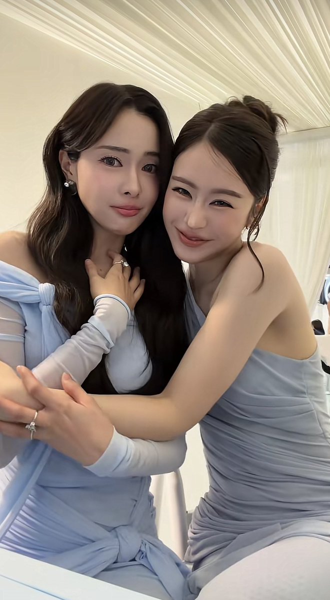 rakoombam's tweet photo. These damn lovers...

OB THE TOUCH BLUEPRINT 
#TheTouchBluePrintxOomBam
#อุ้มแบม #OomBam https://t.co/fInuNIhVSd