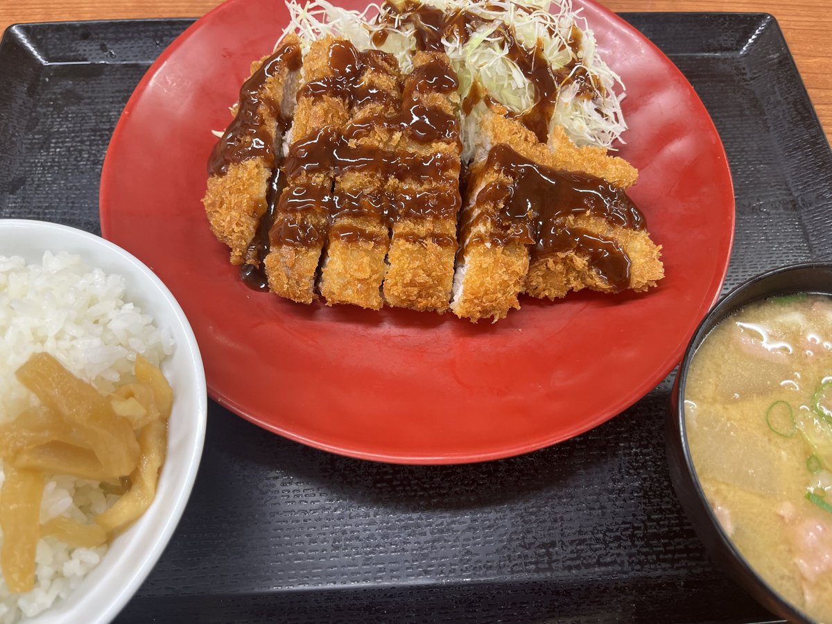 hoshiyoru00's tweet photo. 精神削られてる時にはかつやに限る🤯 https://t.co/YeduYPGnAq